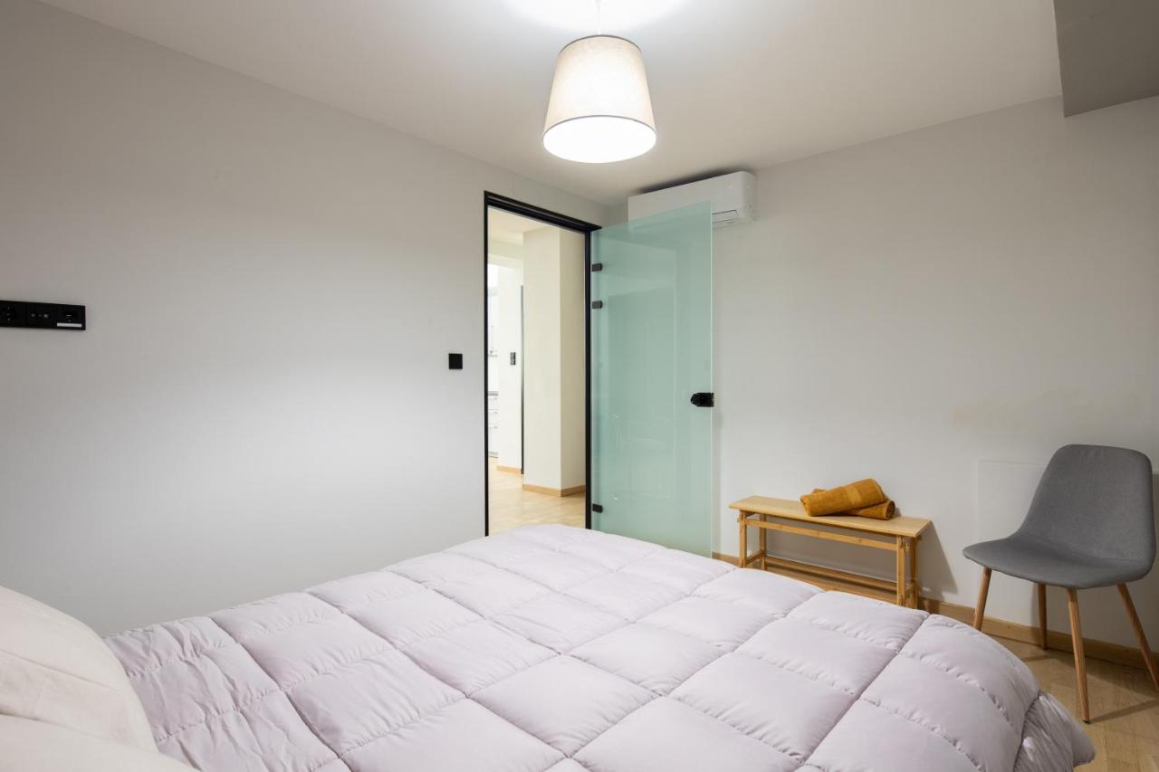 Bright 2Bdr Apartment Downtown Exarcheia! Атина Екстериор снимка